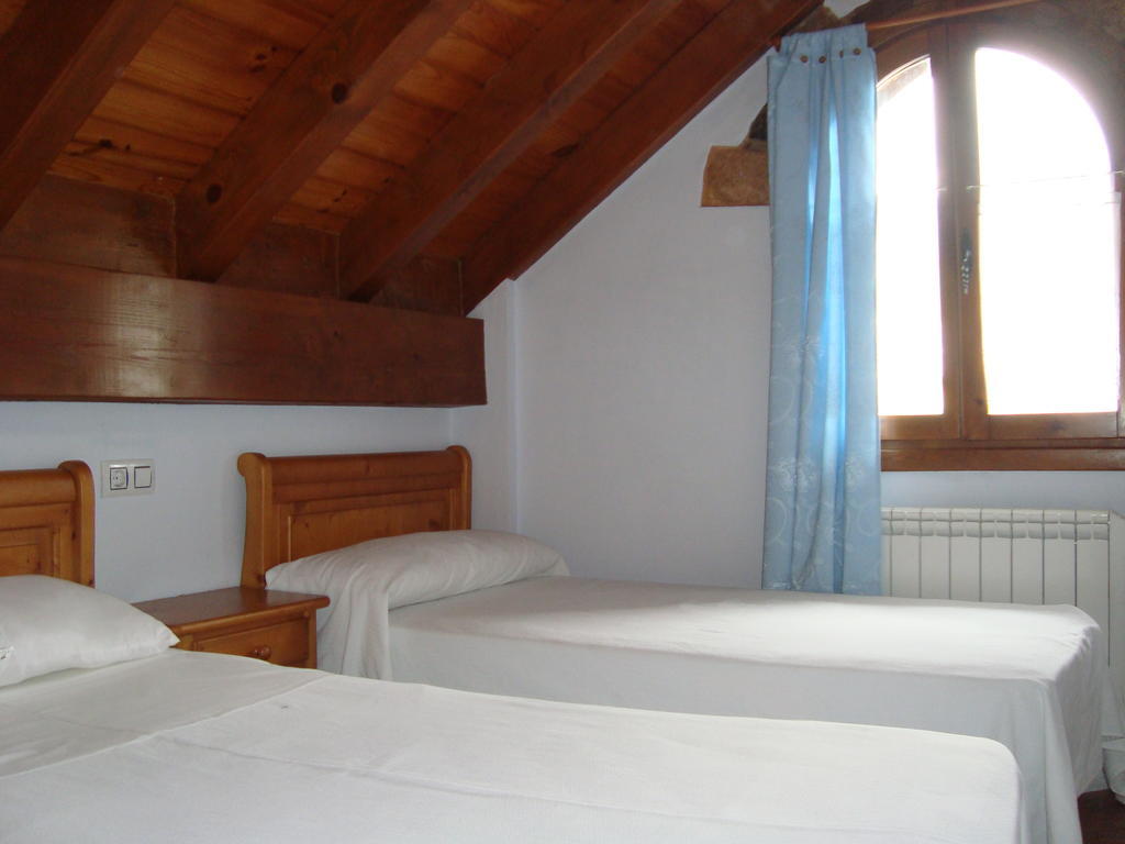 Apartamentos Saila Castejón de Sos Camera foto