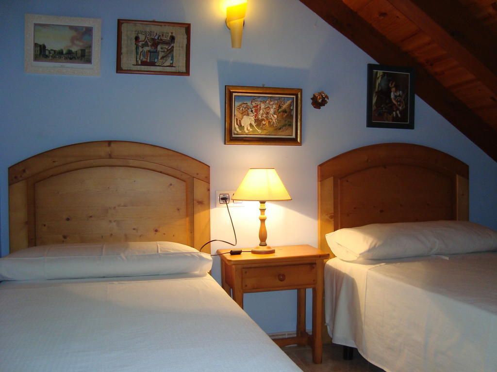 Apartamentos Saila Castejón de Sos Camera foto